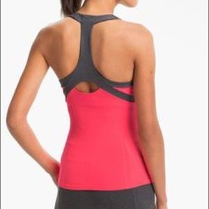 Alo Green Dynamic Tank Pink Size L